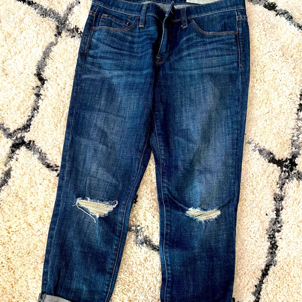 Treasure Bond, like new, capri jeans. Size 8